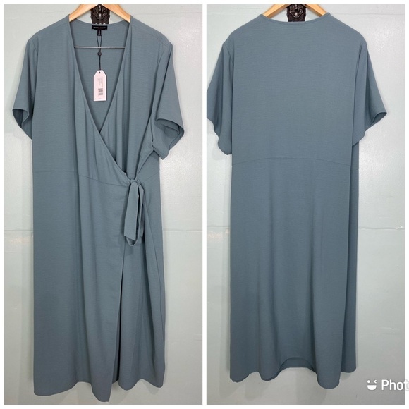 Universal Standard Airy Crepe Wrap Dress Goblin Blue 22 24 Midi‎ Short Sleeve - Picture 2 of 4